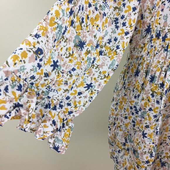 NWT CYNHIA ROWLEY Abstract Floral Print Tie Collar Bell Sleeve Shirt - Picture 8 of 10